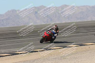 media/Oct-13-2025-Moto Forza (Mon) [[a66d839500]]/3-B Group/Session 2 (Bowl)/